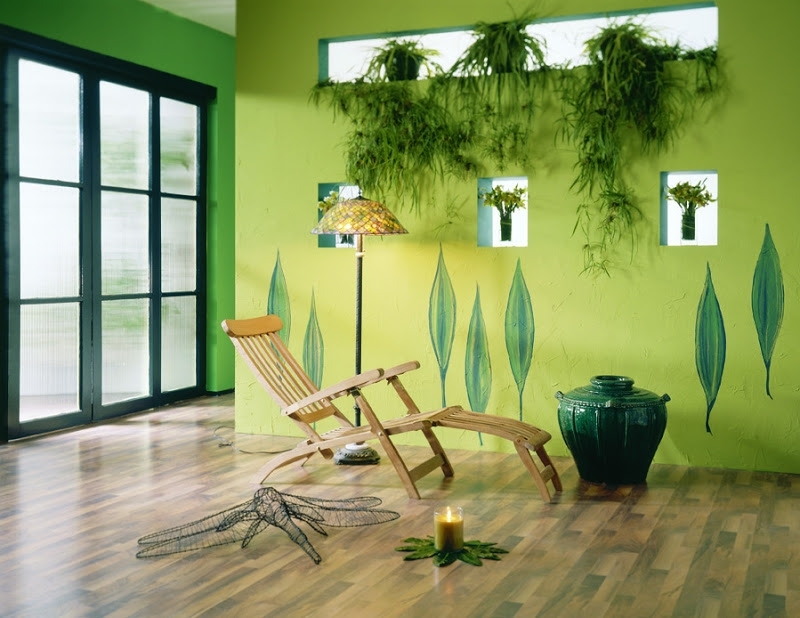Сочетание зеленого цвета с другими цветами в интерьере гостиной